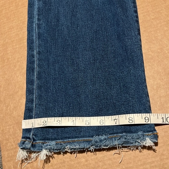 Judy Blue Mid-Rise Straight Leg Distressed Dad Jean, size 28 - Picture 14 of 16